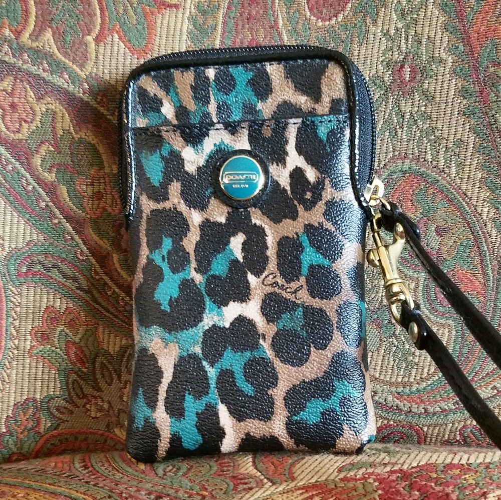 Cute COACH wristlet!
